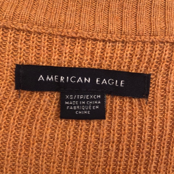 🍂 AE Buttoned Sweater 🍂 - Picture 4 of 4